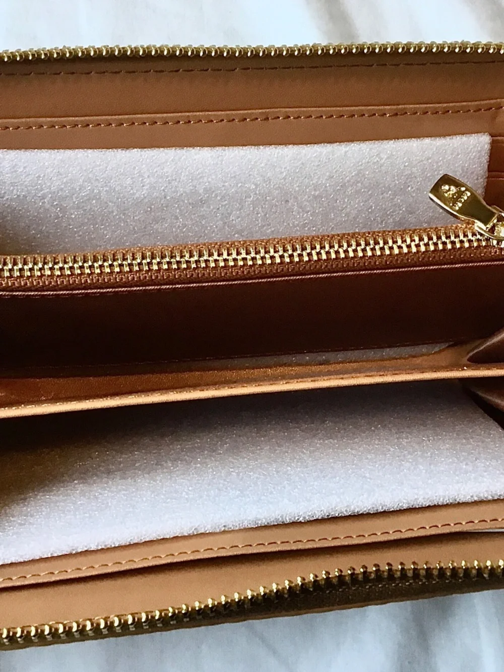 MCM COGNAC ZIP-AROUND  LONG WALLET